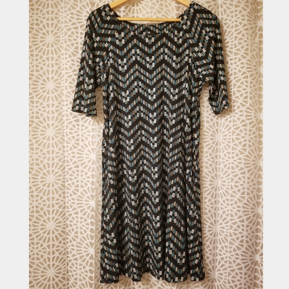 Connected Apparel 3/4sleeve curve flattering dress